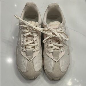 Nike Cream Sneakers